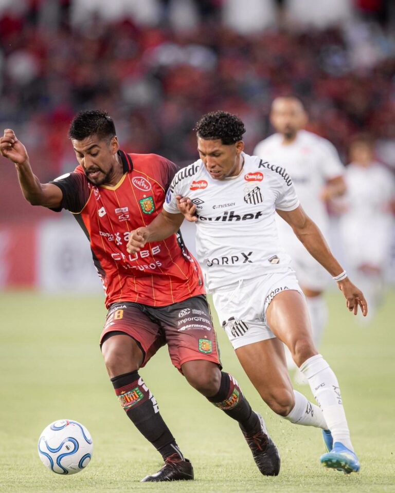 Santos perde para Deportivo Cuenca na estreia da Sul-Americana