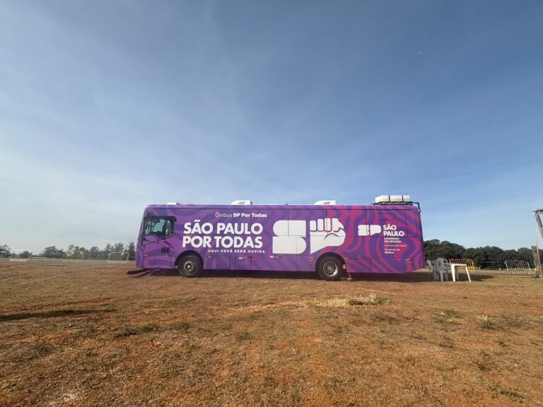 Pindamonhangaba recebe ônibus com serviços de orientação e proteção às mulheres