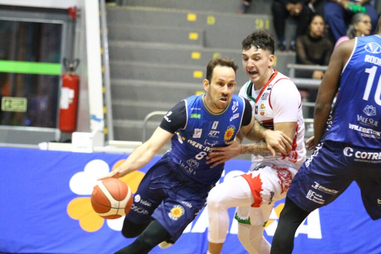São José Basketball vence o Caxias fora de casa e sobe para o G8 do NBB
