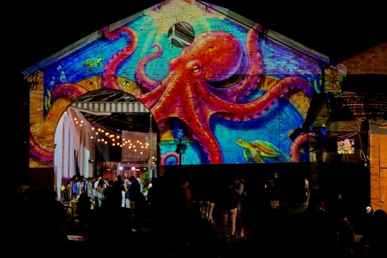 Aula aberta de teatro convida comunidade a vivenciar práticas artísticas na Sala dos Toninhos