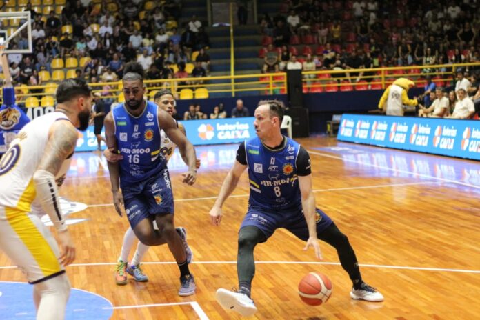 São José enfrenta Mogi em jogo decisivo para evitar eliminação no NBB