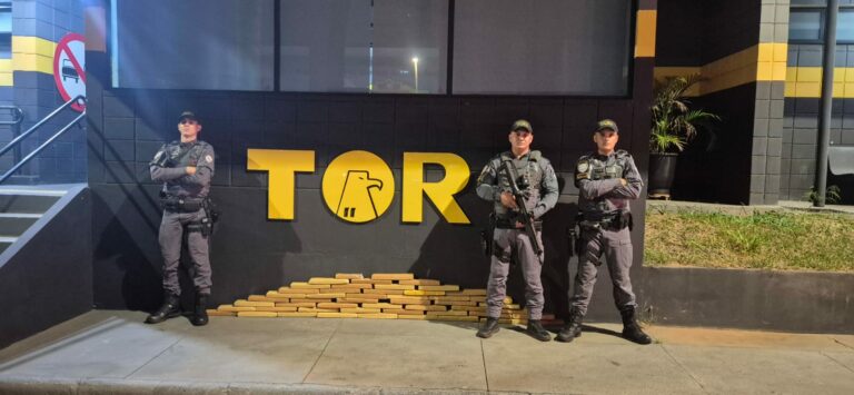 Homem é preso com 52 kg de maconha após fuga e perseguição na SP-310