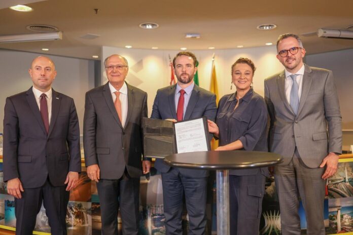 d3ddc94a-dbd6-4f6b-a31f-13231a6b1d57