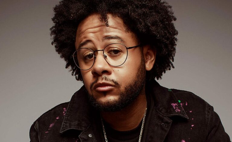 Emicida: a caneta que desenhou o triunfo da periferia