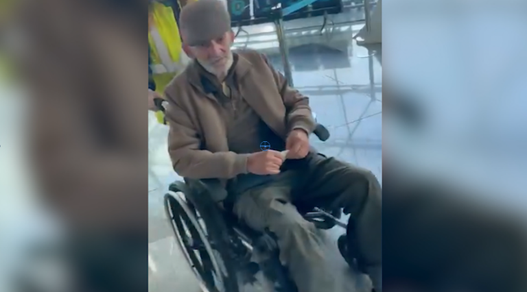 Morre idoso encontrado caído em chão de aeronave, depois de 42 dias internado