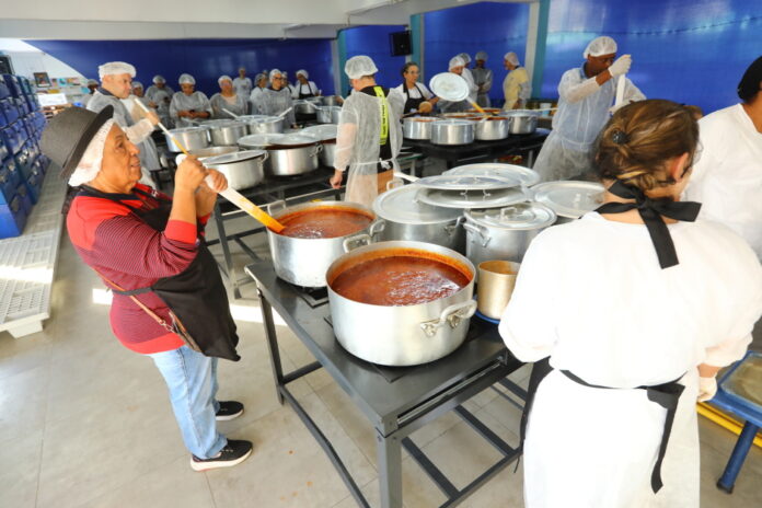 Festa do Trabalhador em São José terá macarronada gratuita e atrações nesta sexta (1º)