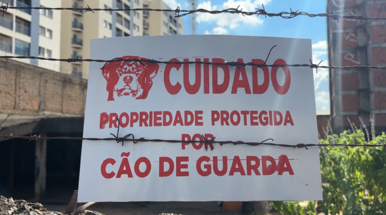 Vigilante morre após ser atacado por cães de guarda de onde trabalhava
