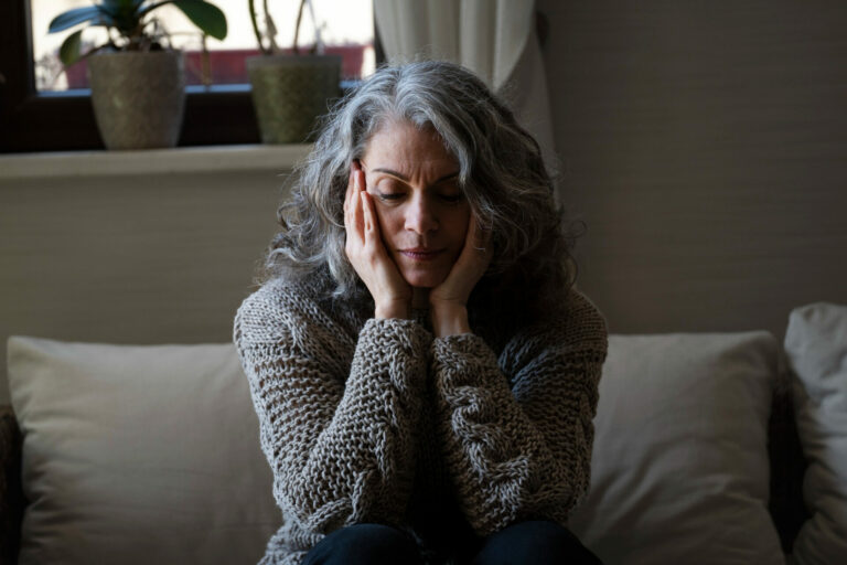 Menopausa: sinais além das ondas de calor podem afetar sono e coração