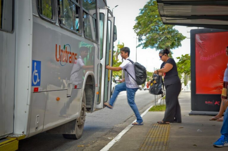 Semob-JP inicia operação especial de ônibus para o feriado nesta segunda (20)