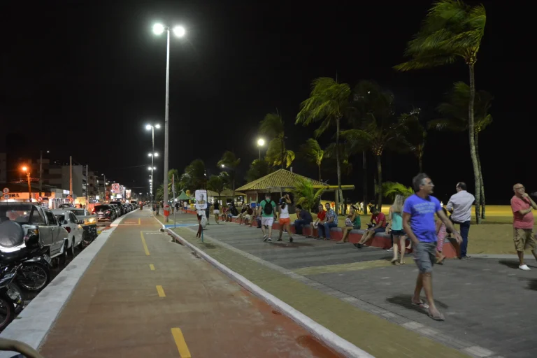 Prefeitura de João Pessoa abre 200 vagas para ambulantes nas praias de Cabo Branco e Tambaú