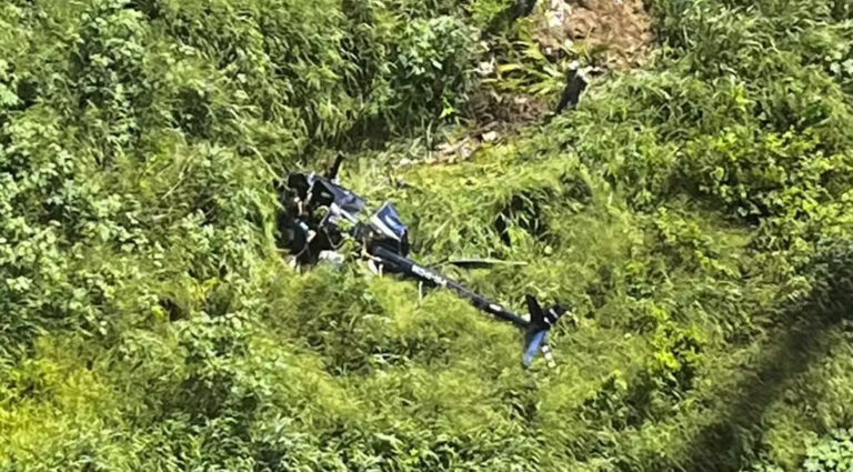 Sem habilitação, piloto é preso após queda de helicóptero em Campina Grande