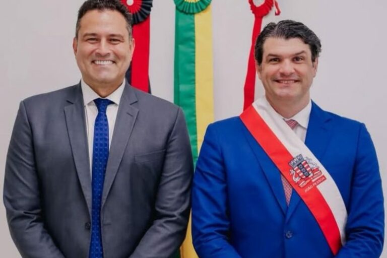 Prefeito de João Pessoa exonera Rougger Guerra após citação em operação e nomeia substituto