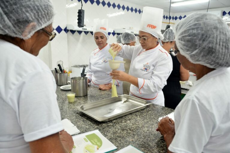 João Pessoa abre 160 vagas em cursos gratuitos nas áreas de gastronomia e hotelaria