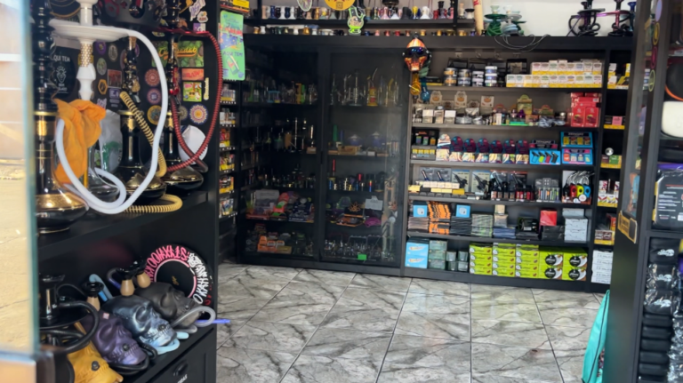 Dono de tabacaria é executado a tiros dentro da própria loja em Araras