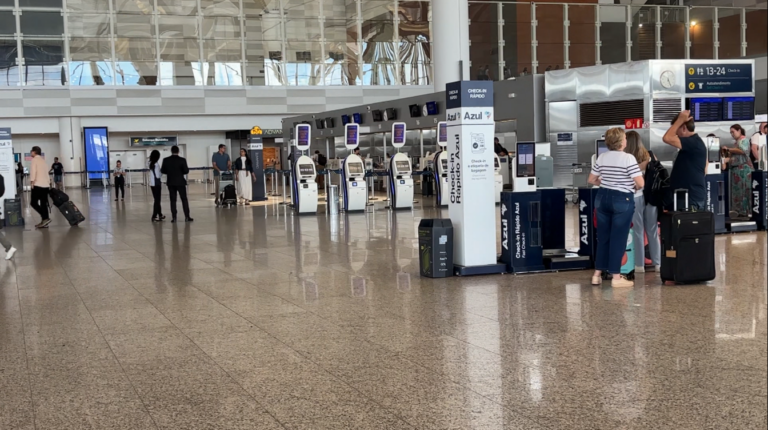 Pane no controle do tráfego aéreo causa atrasos e cancelamentos de voos em Viracopos