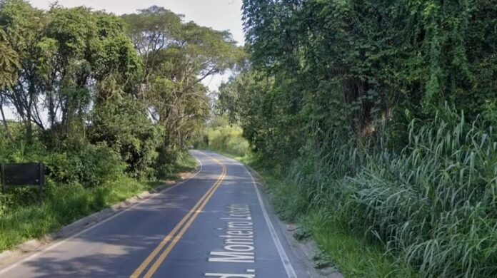 Motociclista morre após colisão frontal com caminhão na SP-50, em São José