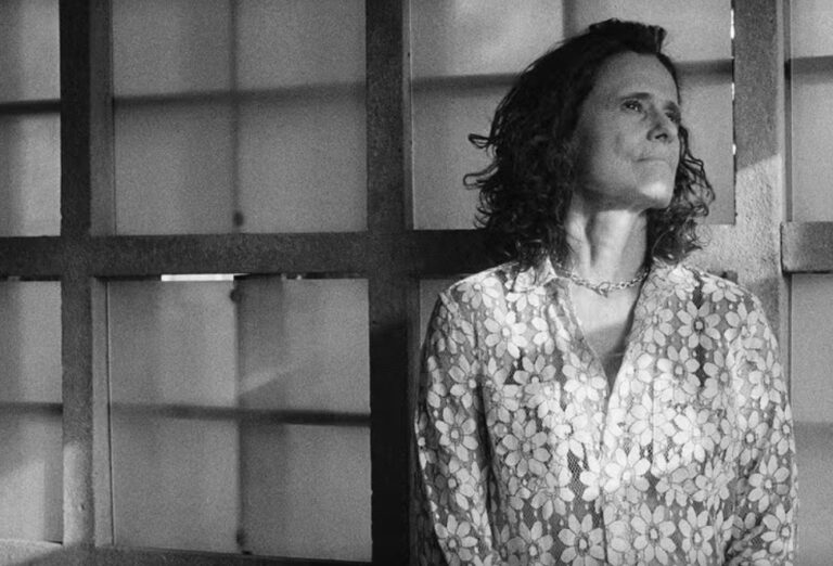 Zélia Duncan reúne parcerias de peso no álbum “Agudo grave”