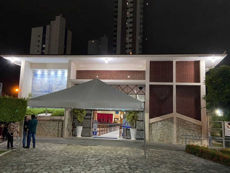 Mais de 100 jovens passam mal durante encontro religioso em João Pessoa