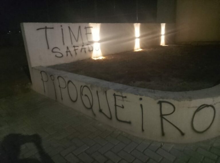 CT do Botafogo-PB é pichado após nova derrota na Série C