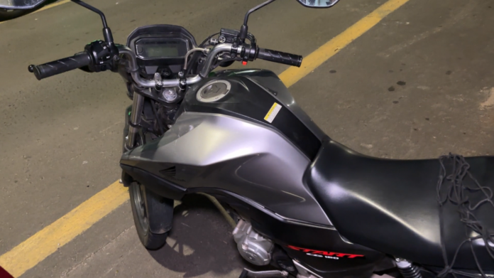 Dupla presa por furtos de motos confessou mais de 20 crimes Dupla presa por furtos de motos confessou mais de 20 crimes