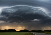 Ciclone extratropical provoca alerta em Santa Catarina