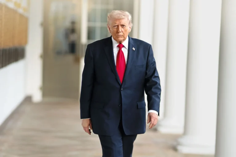 Governo Trump endurece regras para obtenção do Green Card e exige solicitação a partir do país de origem