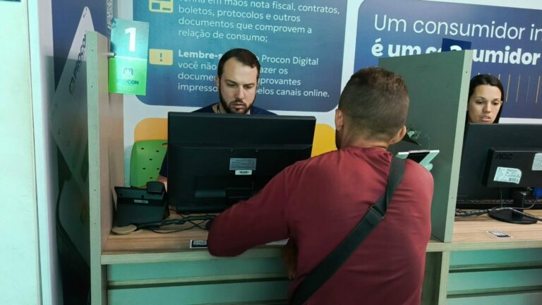 Procon-CG multa banco em R$ 100 mil por cobranças indevidas