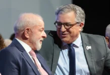 Lula visita Hospital de Amor e anuncia expansão do atendimento oncológico pelo SUS