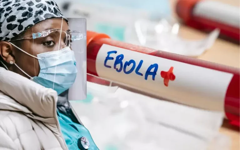 EUA montam unidade no Quênia para receber americanos expostos ao ebola