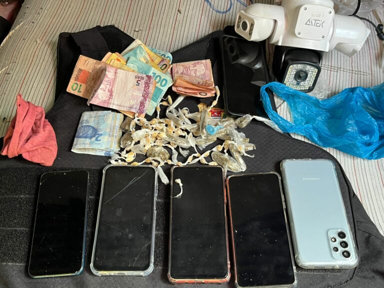 Quatro pessoas são presas por tráfico de drogas e associação para o tráfico em Pariquera-Açu