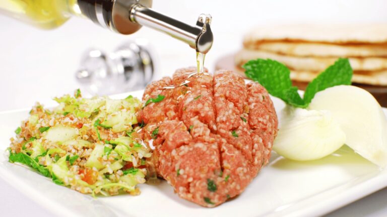 ThaComTudo: confira uma receita deliciosa de Kibe Cru!