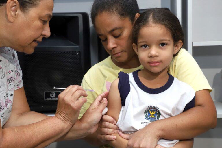 Vacinação da gripe nas escolas de educação infantil de Campinas acontece durante todo o mês de maio