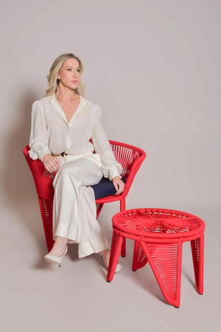 Tay Kruger transforma área externa em experiência sensorial no litoral paulista