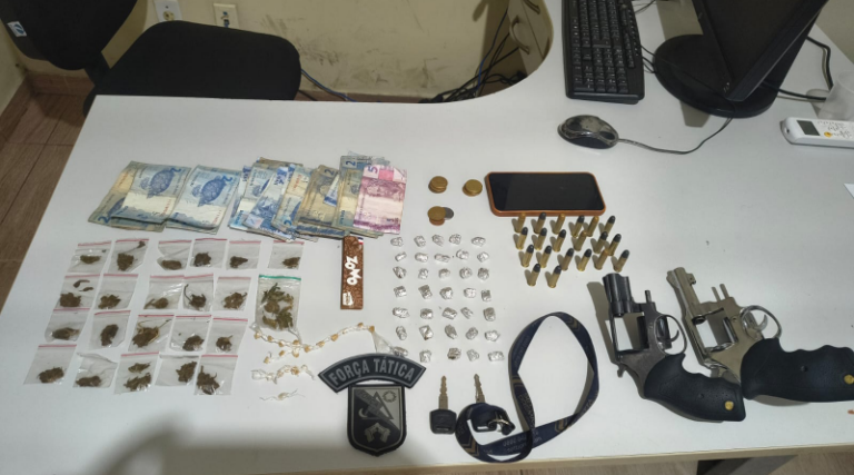 Polícia Militar prende dois suspeitos, apreende armas e recupera motos roubadas em Alhandra