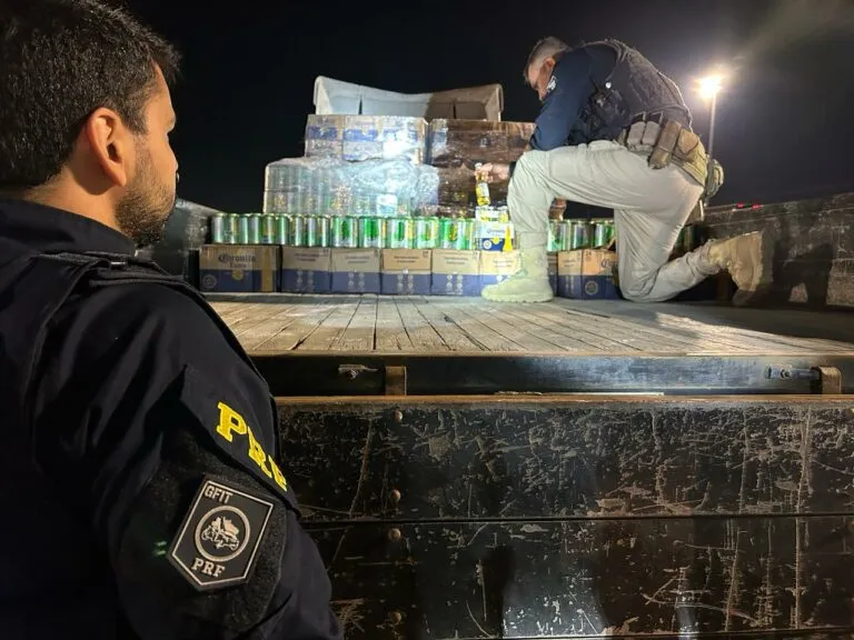 Mais de 10 mil bebidas são apreendidas em fiscalização da PRF em Jacareí