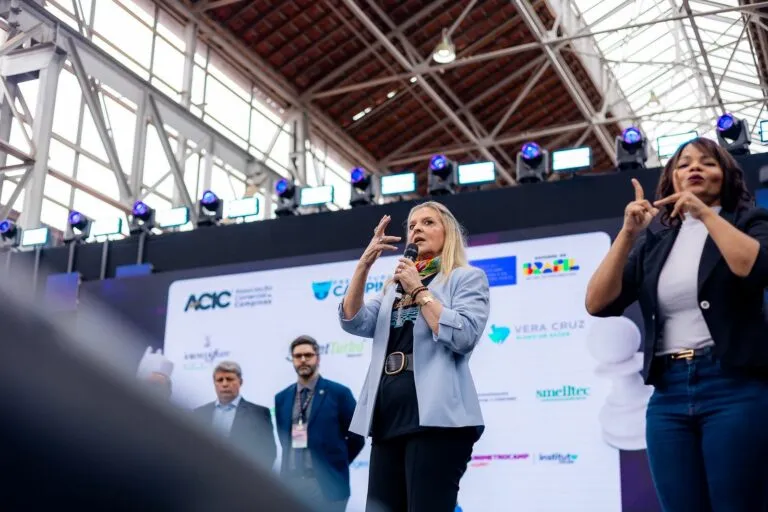 Vendas, Inteligência Artificial e Liderança marcam o segundo dia da SNE 2026 em Campinas