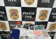 Polícia prende dois homens e desarticula “delivery” de drogas em Cajati 