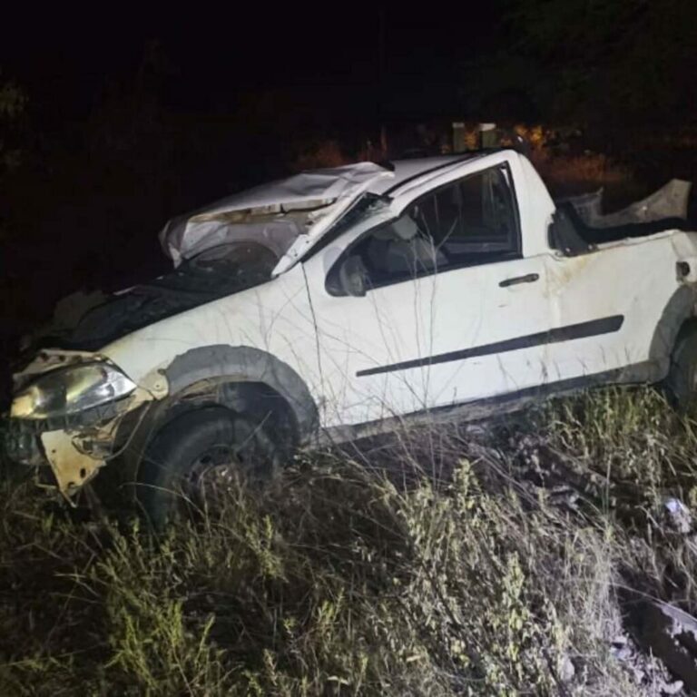 Homem morre e outro fica gravemente ferido em acidente no Cariri paraibano