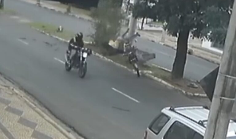 Jovem de 20 anos morre em acidente de moto em Penápolis