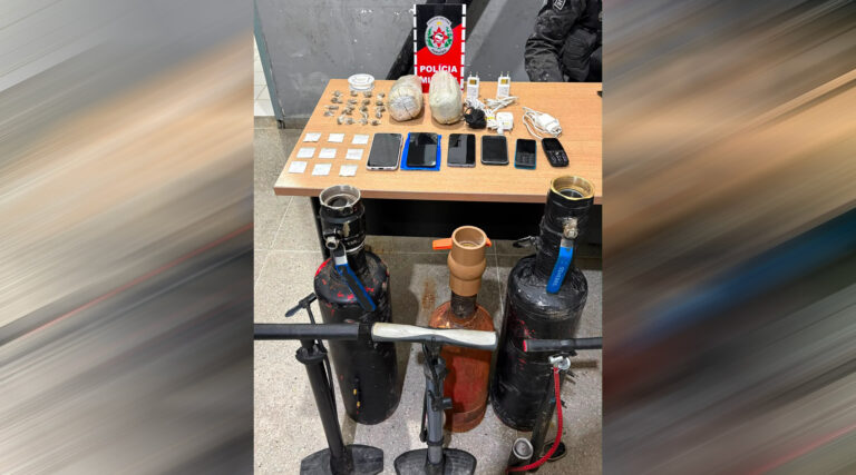 Trio é preso ao tentar lançar drogas e celulares para dentro de presídio em Campina Grande