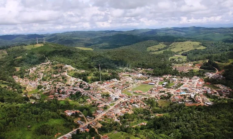 Dia de festa no Vale do Ribeira: Cajati e Barra do Chapéu celebram 34 anos