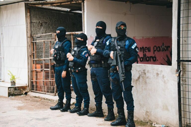 Operação Barricada Zero retira bloqueios e prende mulher por tráfico em João Pessoa