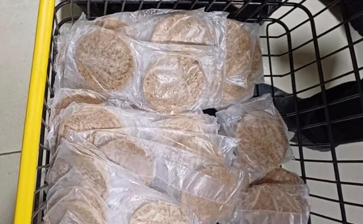 Supermercado é autuado no Conde por vender produtos vencidos