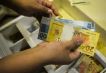 Grupo de 16 estados brasileiros bate recorde no rendimento médio mensal do trabalhador