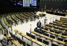 Fim da escala 6×1: governo pretende diminuir jornada de trabalho já em 2026