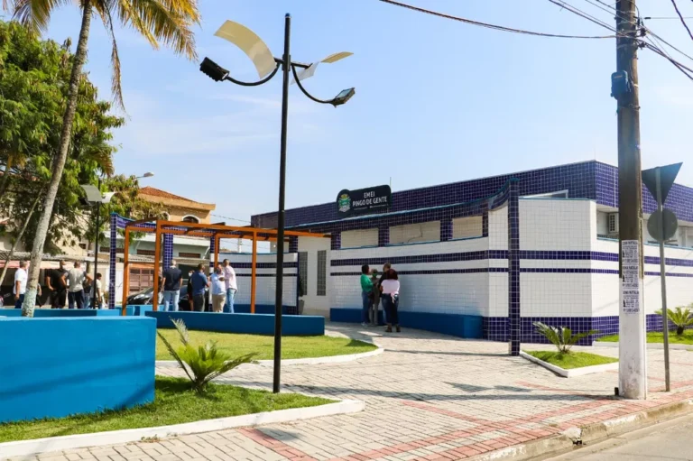 Criança sofre abuso em banheiro de escola e mãe pede indenização de R$ 100 mil