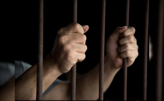 fr90kfc8_prisoner_625x300_01_December_24