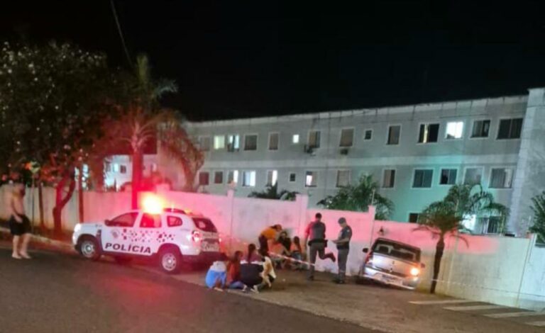 Ciúmes: homem é morto a tiros por ex-companheiro da namorada