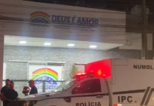 Homem ferido após queda de teto de igreja segue internado em João Pessoa