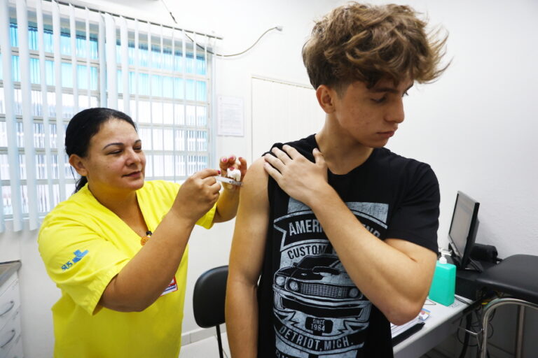 Cidades da região ampliam vacinação contra a gripe para toda a população a partir de junho